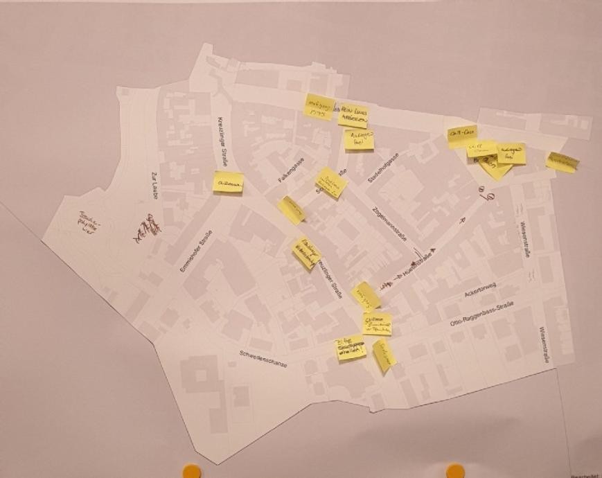 Plan Ideen 1 Plan Verkehrsführung Ideensammlung mit gelben Postits
